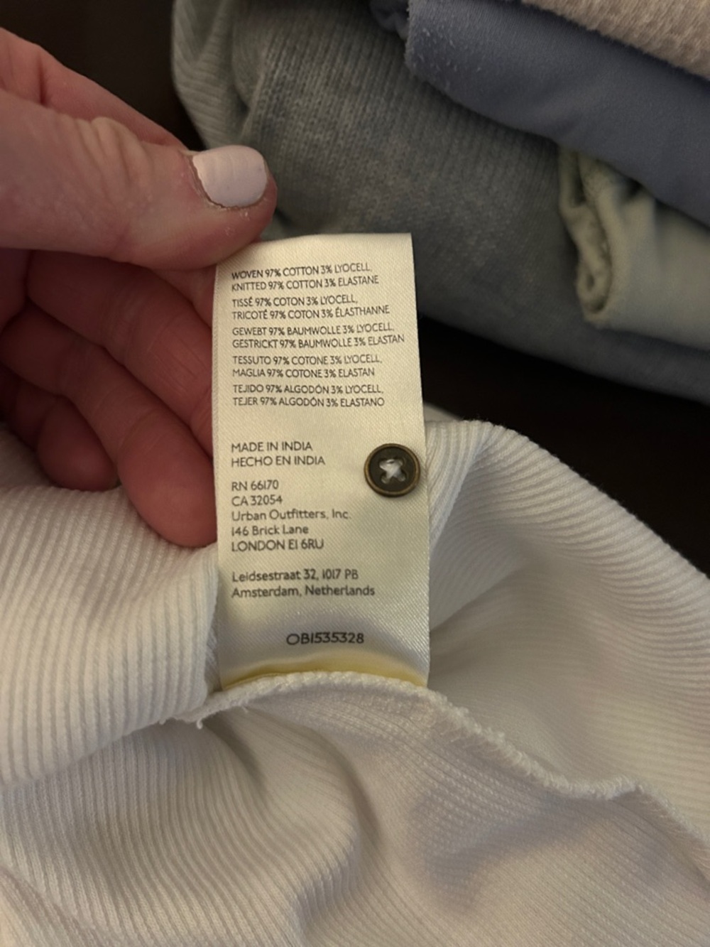 Pilcro White Puff-Sleeve Button Front Top - Picture 12 of 13